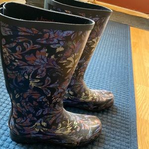 Chooka wide calf rain books excellent conditon size 10